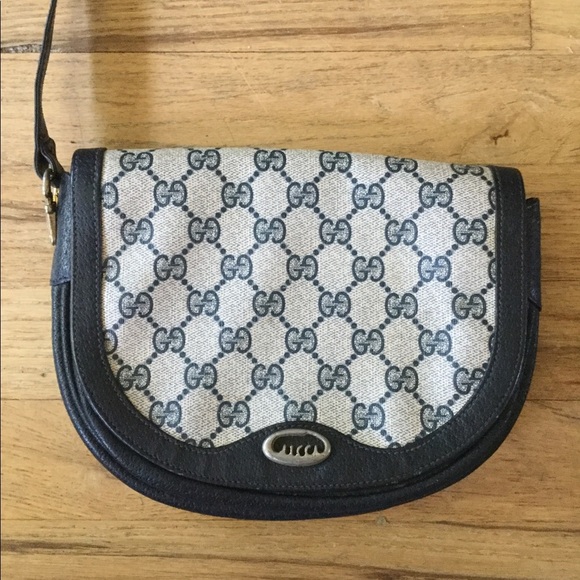 Final Sale! GUCCI VINTAGE MONOGRAM FOLD-OVER HOBO WRISTLET CLUTCH MINI PURSE - Picture 5 of 15